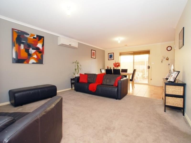 24/52 Latham Street, Werribee VIC 3030