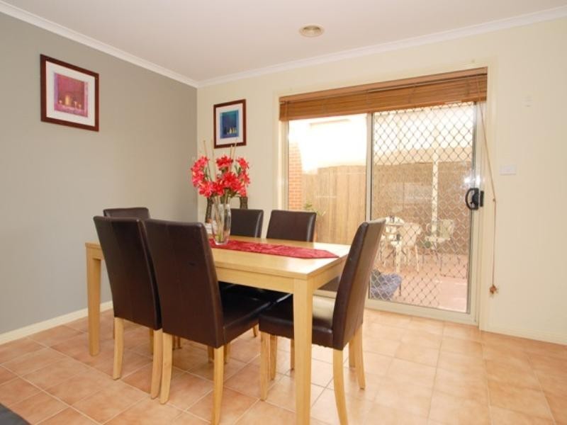 24/52 Latham Street, Werribee VIC 3030