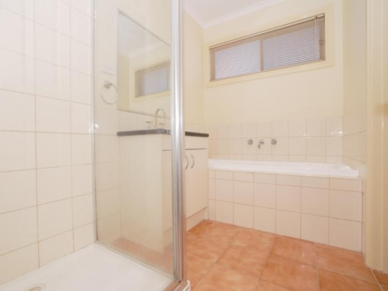 24/52 Latham Street, Werribee VIC 3030