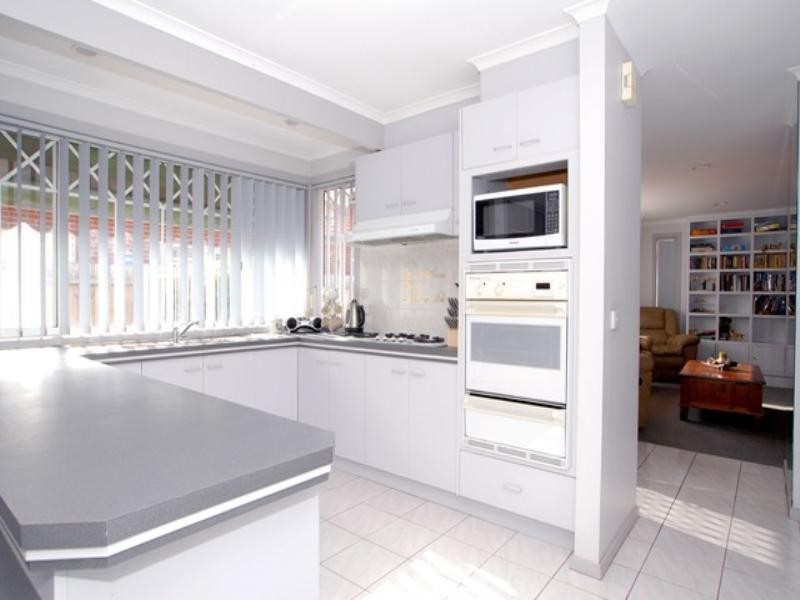 8 Hosie Street, Altona Meadows VIC 3028