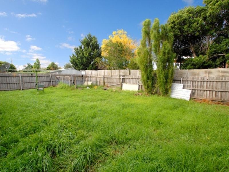 8 Kramer Street, Werribee VIC 3030