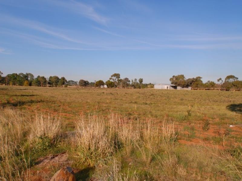 12 Mouyong Road, Little River VIC 3211