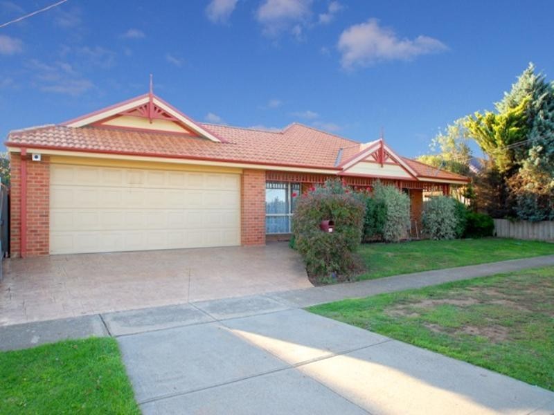 38 Westleigh Drive, Werribee VIC 3030