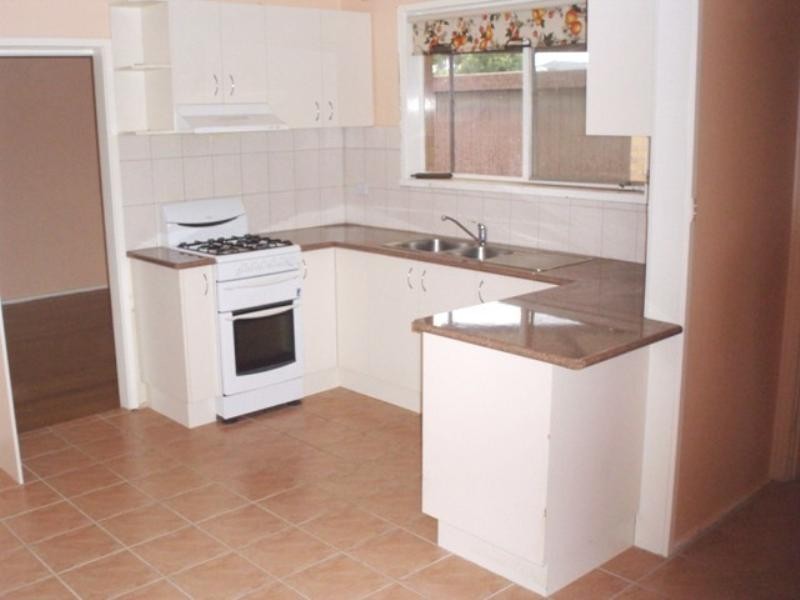 11 First Avenue, Hoppers Crossing VIC 3029