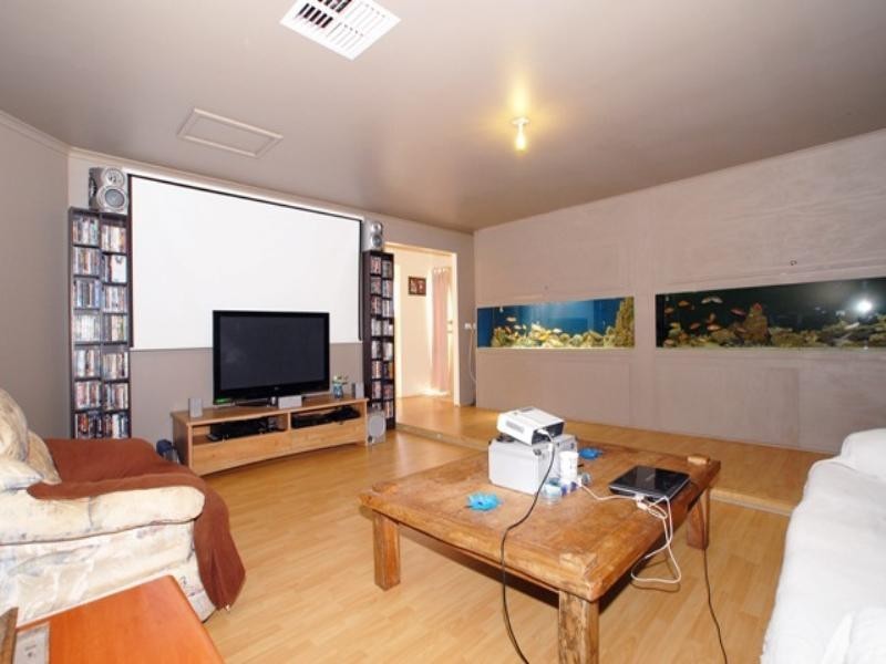 25 Castleton Avenue, Tarneit VIC 3029