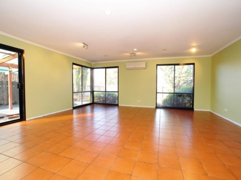 19 Medina Drive, Hoppers Crossing VIC 3029