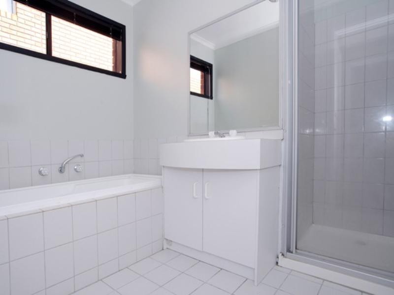 19 Medina Drive, Hoppers Crossing VIC 3029