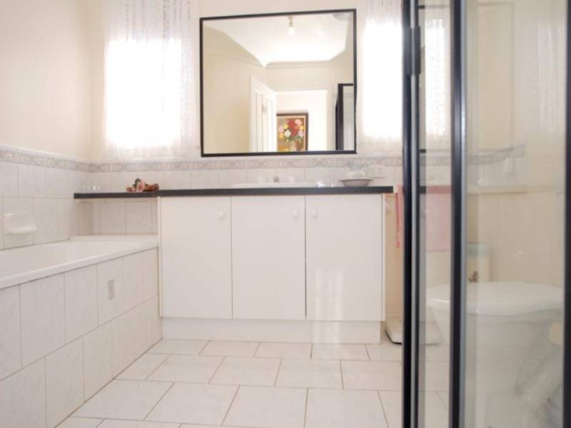 99 Walls Road, Werribee VIC 3030