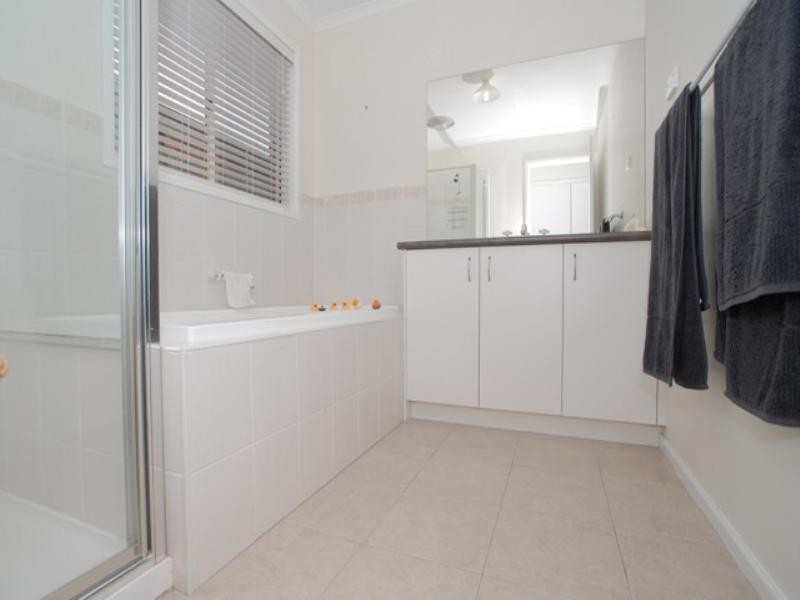 20 Ventosa Way, Werribee VIC 3030