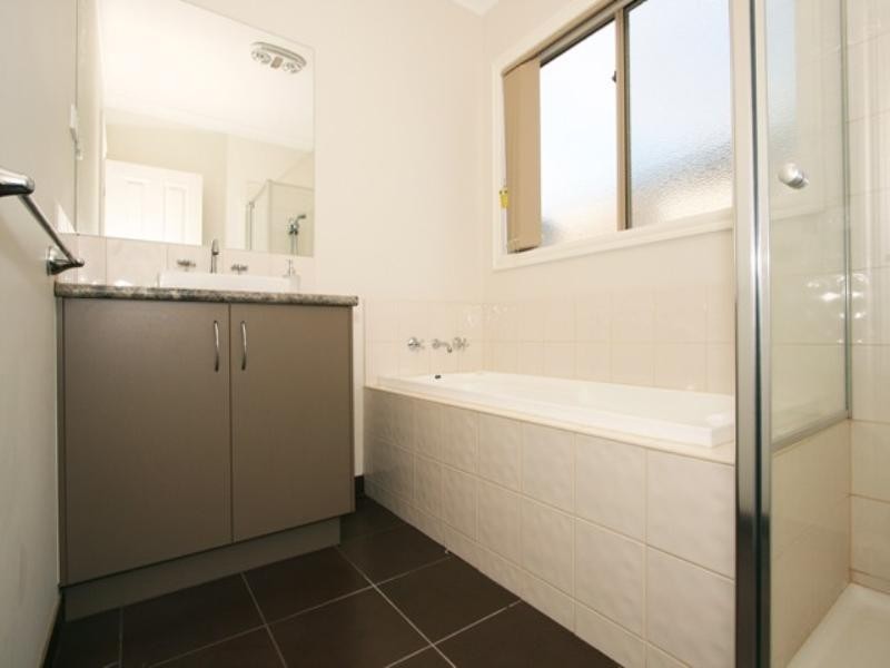 16 Gascoyne Way, Truganina VIC 3029