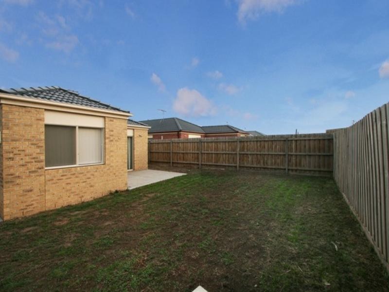 16 Gascoyne Way, Truganina VIC 3029