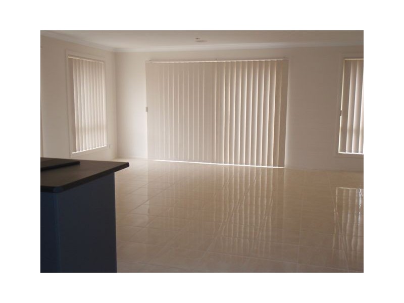 4 Swordgrass Avenue, Tarneit VIC 3029