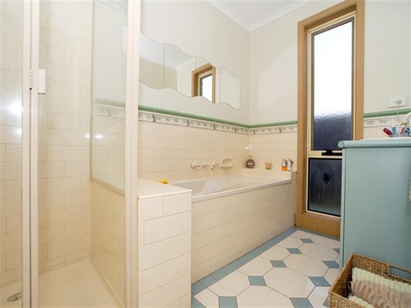 33 Tigris Close, Werribee VIC 3030