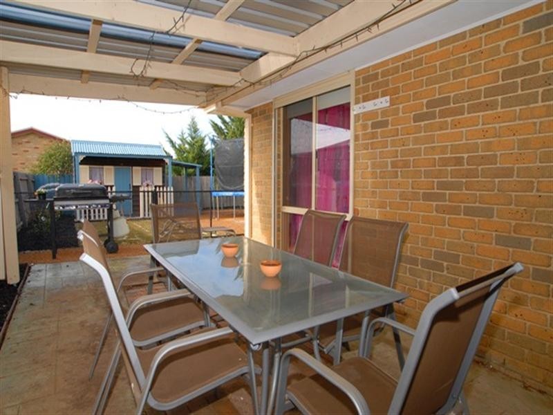 33 Tigris Close, Werribee VIC 3030