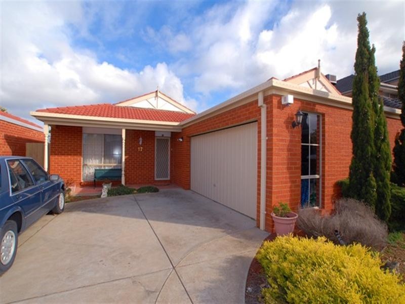 17 Alsace Avenue, Hoppers Crossing VIC 3029