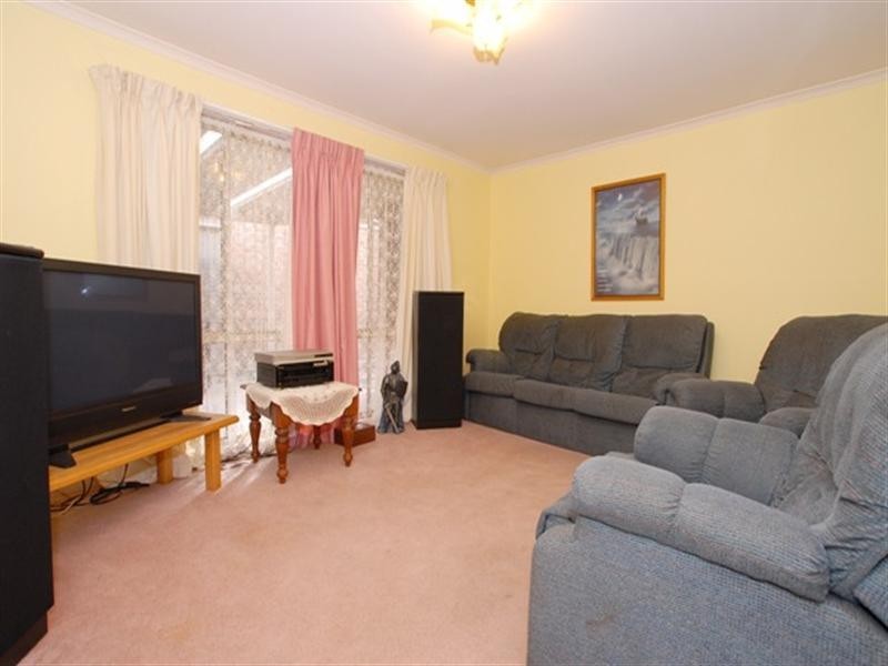 17 Alsace Avenue, Hoppers Crossing VIC 3029