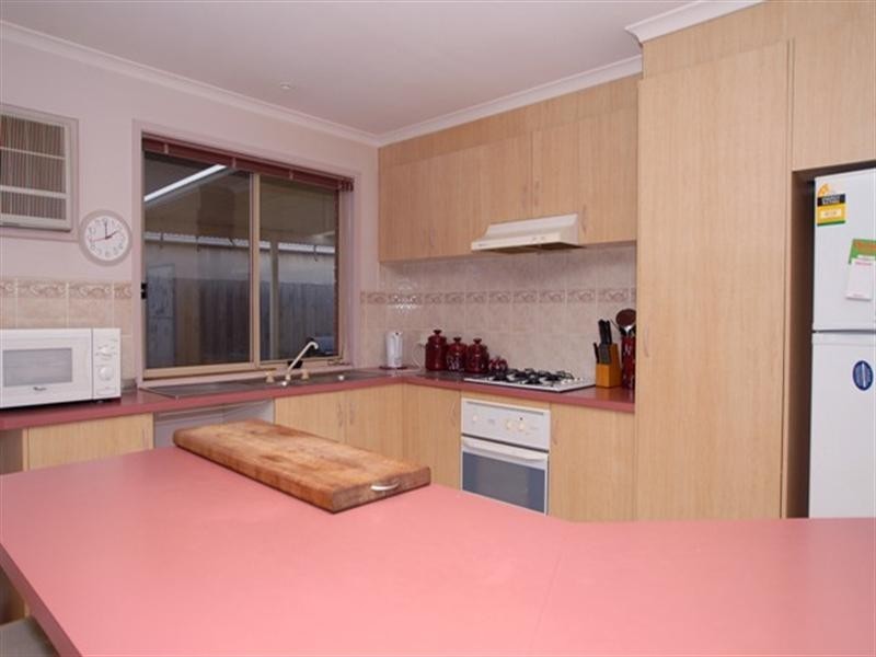 17 Alsace Avenue, Hoppers Crossing VIC 3029