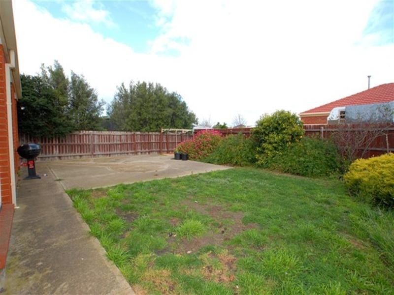 17 Alsace Avenue, Hoppers Crossing VIC 3029