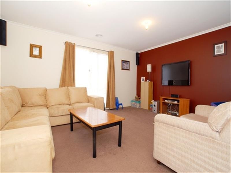 13 Solander Grove, Tarneit VIC 3029