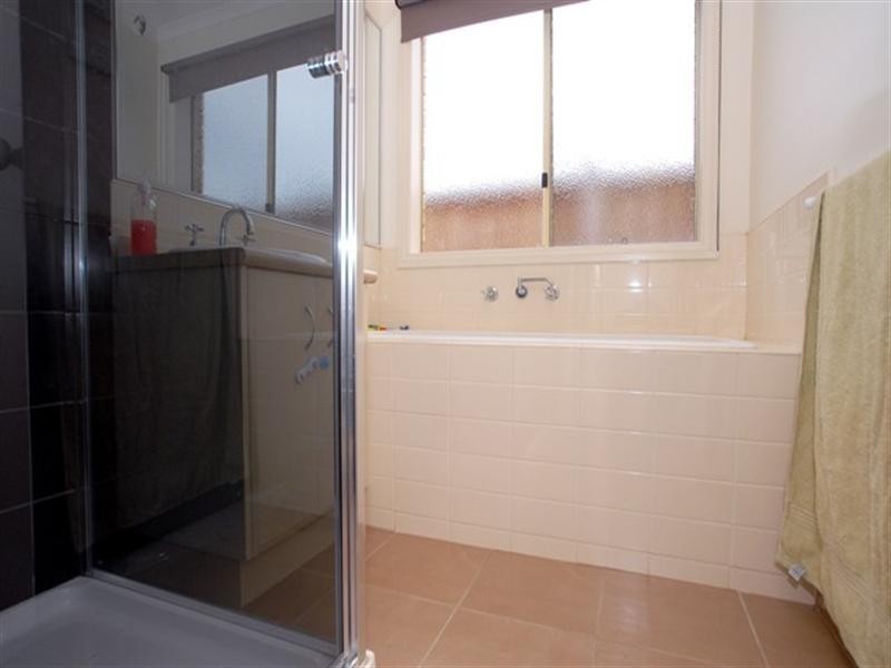 13 Solander Grove, Tarneit VIC 3029