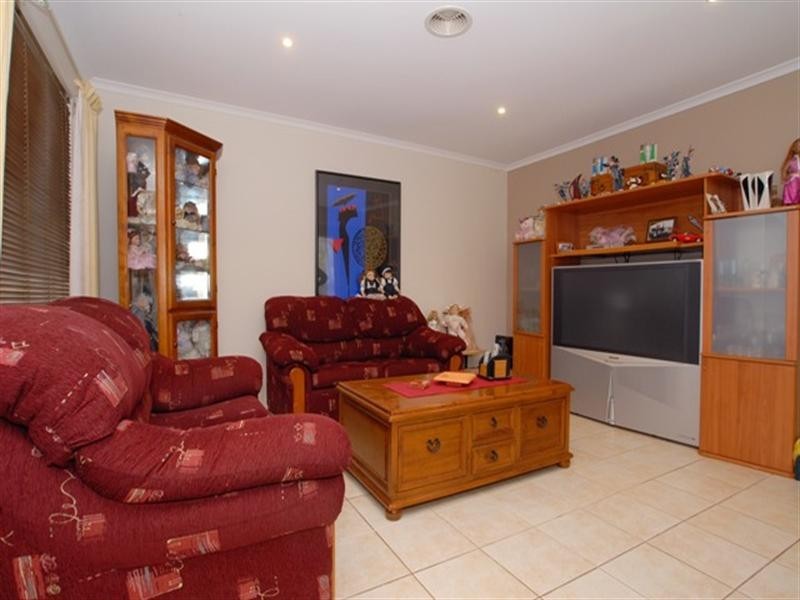 43 Charlotte Crescent, Wyndham Vale VIC 3024