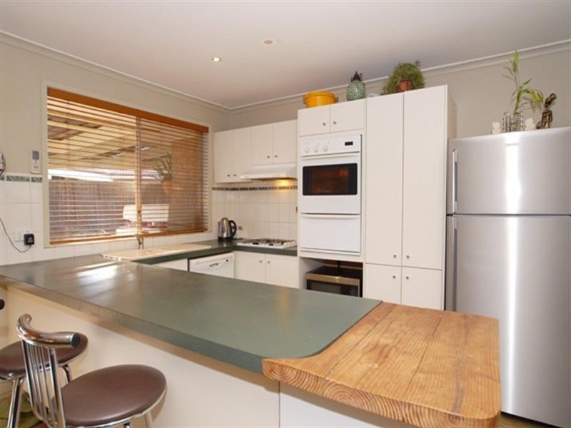 11 Buckhurst Way, Hoppers Crossing VIC 3029