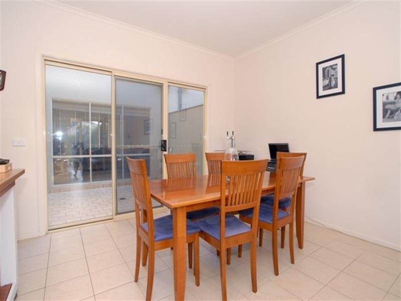 25 Almond Close, Werribee VIC 3030