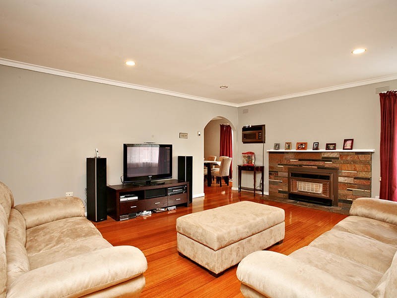 17 Barrot Avenue, Hoppers Crossing VIC 3029