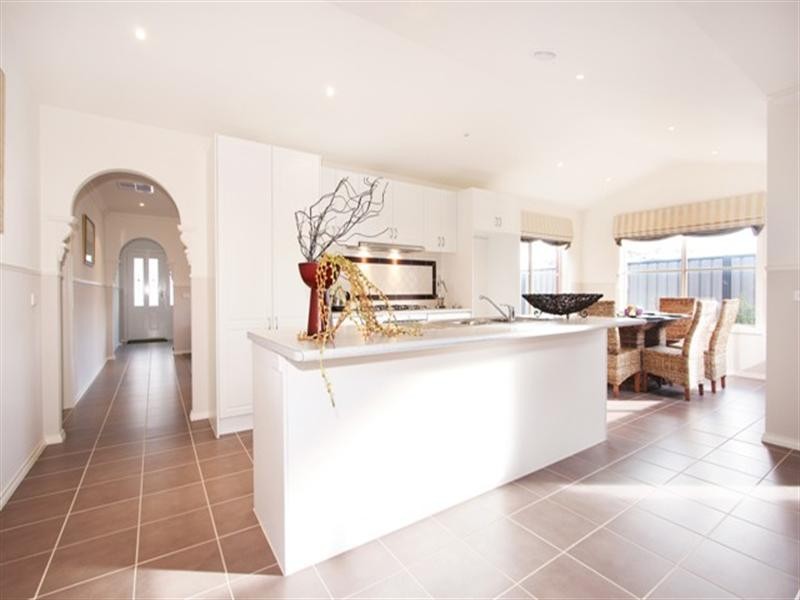 16 Balladong Crescent, Tarneit VIC 3029