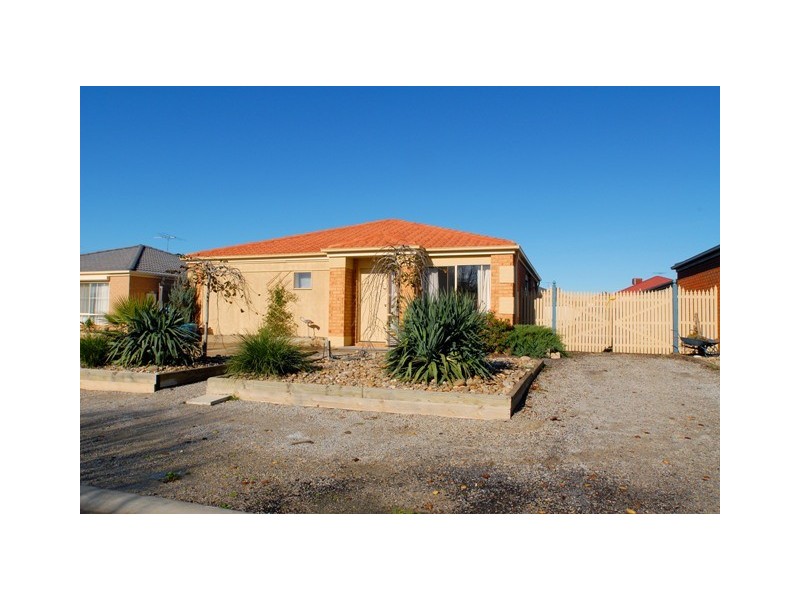 25 Castleton Avenue, Tarneit VIC 3029