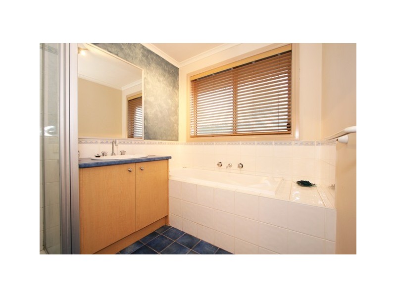 12 Pelham Crescent, Wyndham Vale VIC 3024