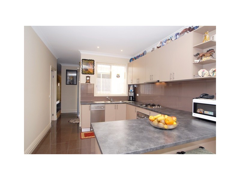 2/5 Samuel Court, Werribee VIC 3030