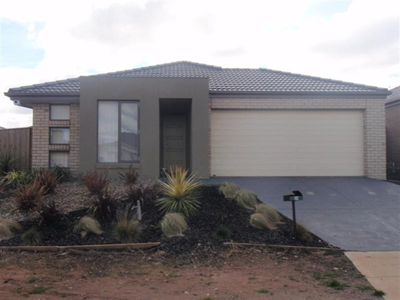 28 Delias Road, Tarneit VIC 3029