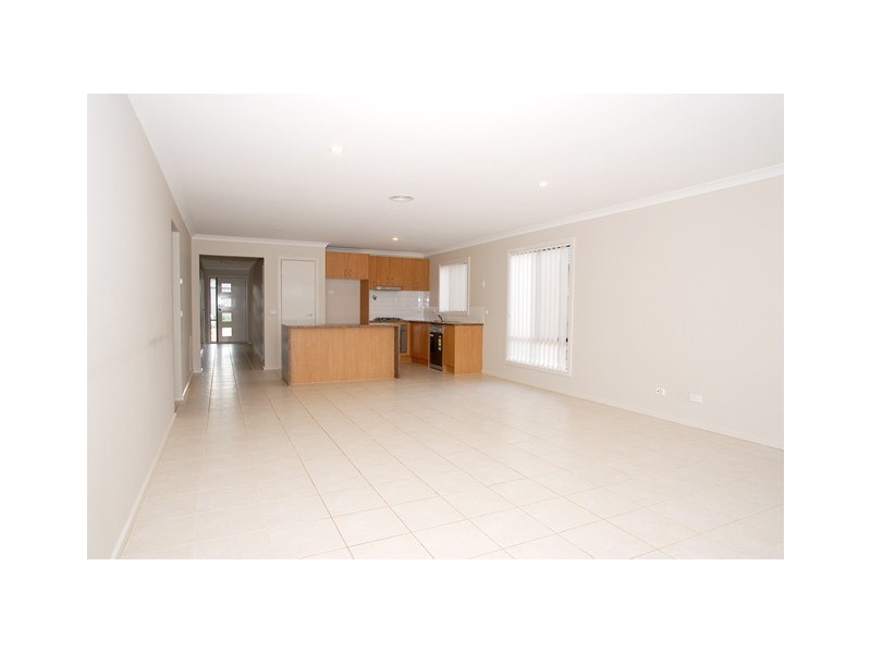 46 Lady Penrhyn Drive, Wyndham Vale VIC 3024