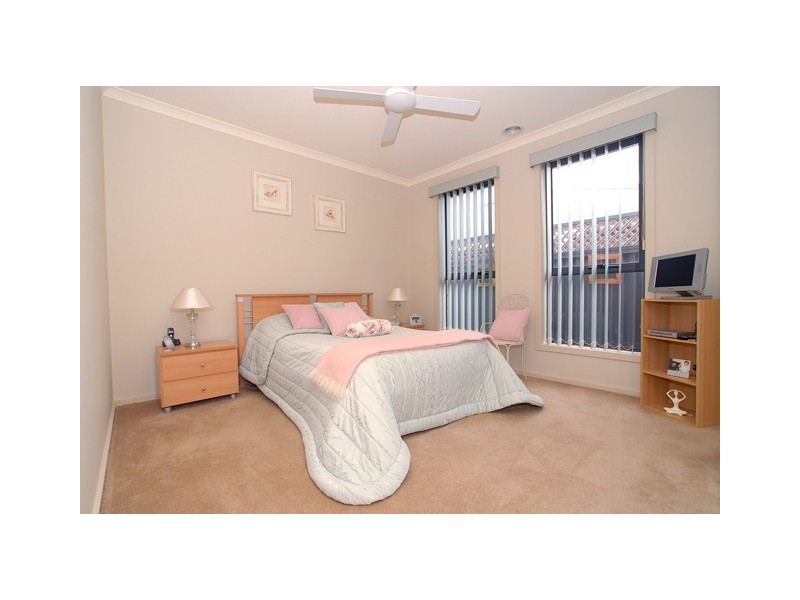 2/4 Rita Court, Hoppers Crossing VIC 3029