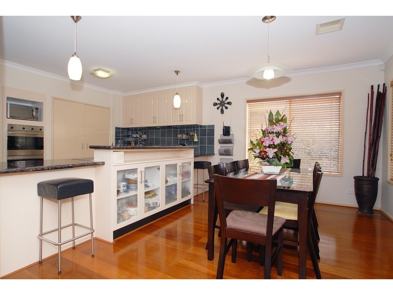 14 Flora Way, Tarneit VIC 3029