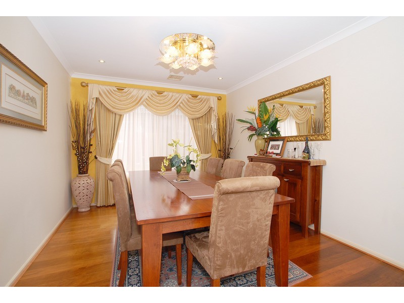 14 Flora Way, Tarneit VIC 3029