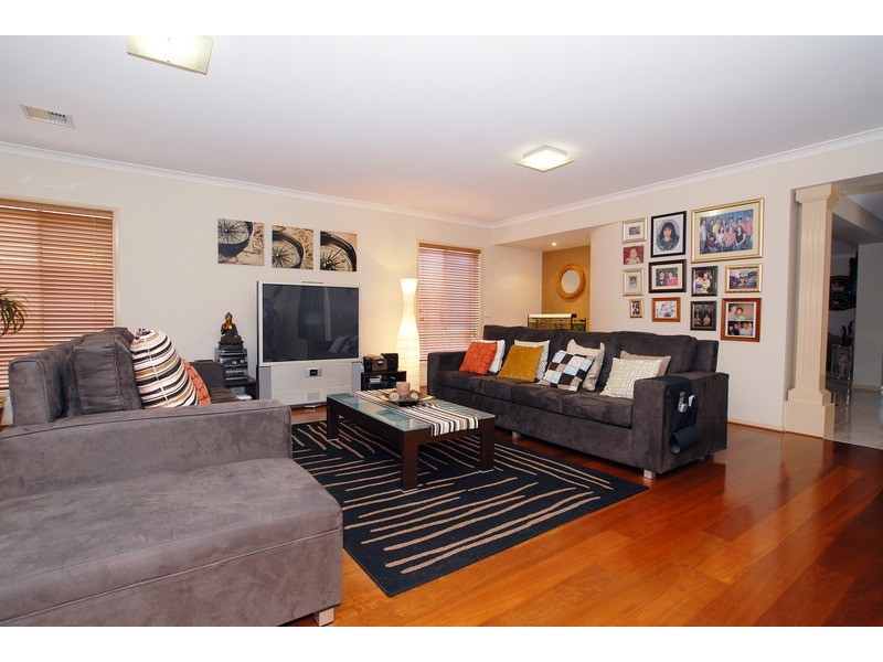 14 Flora Way, Tarneit VIC 3029