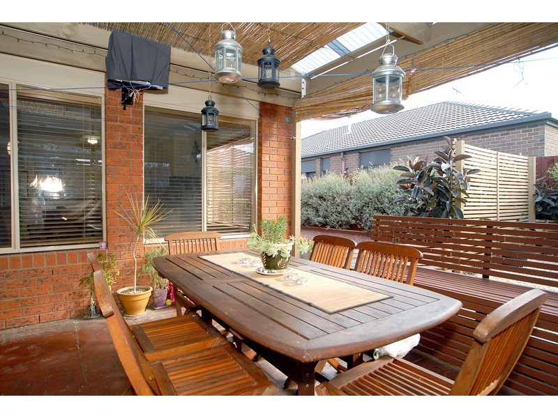 14 Flora Way, Tarneit VIC 3029