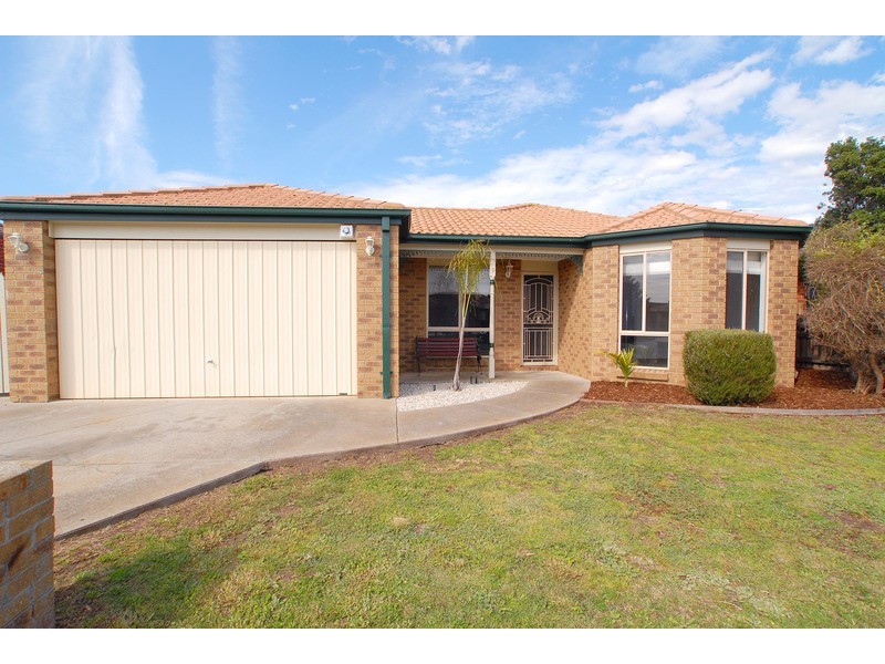 9 Flinders Crescent, Wyndham Vale VIC 3024