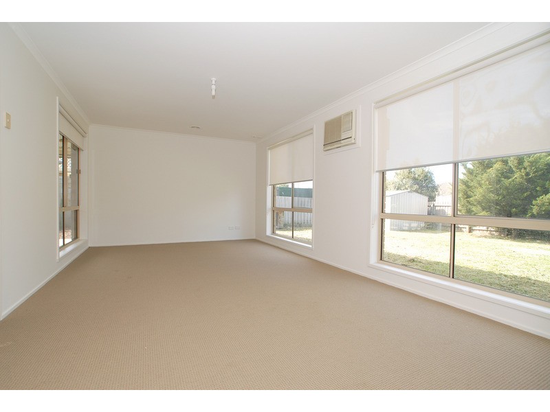 9 Flinders Crescent, Wyndham Vale VIC 3024