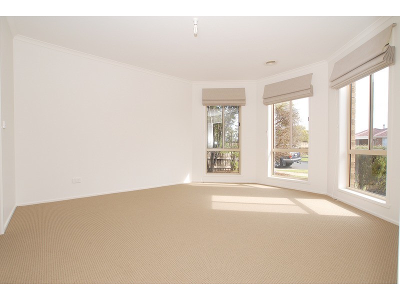 9 Flinders Crescent, Wyndham Vale VIC 3024