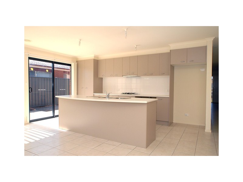 22 Eucumbene Road, Wyndham Vale VIC 3024