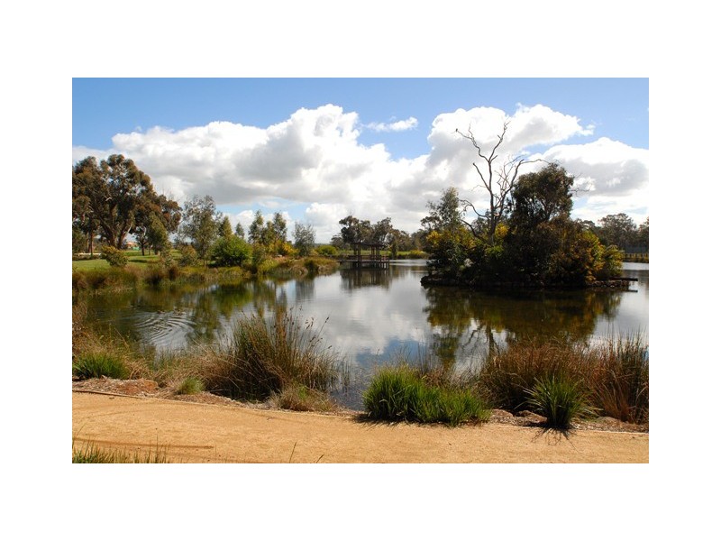 10 Hepburn Avenue, Eynesbury VIC 3338