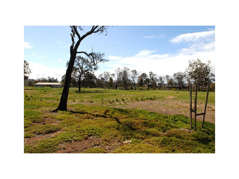 10 Hepburn Avenue, Eynesbury VIC 3338