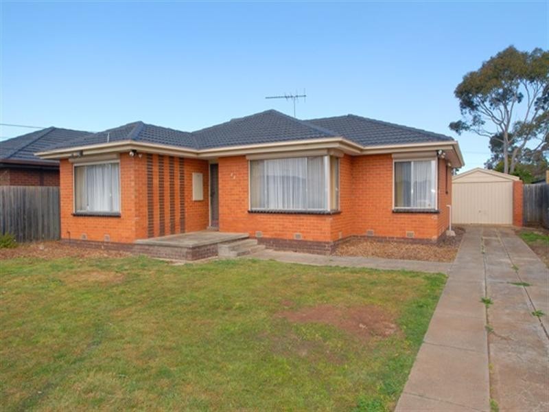 33 Spring Drive, Hoppers Crossing VIC 3029