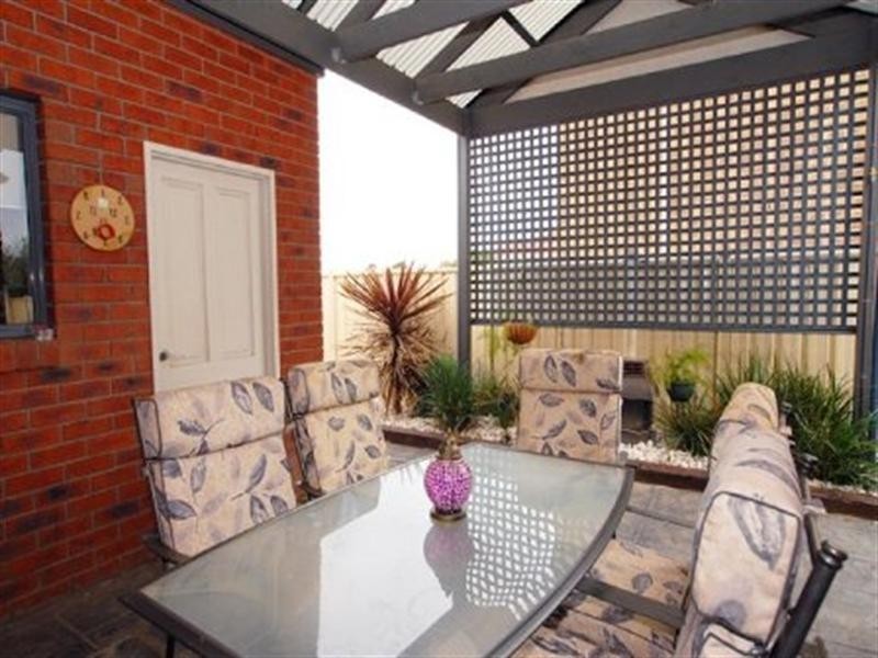 11 Treeside Drive, Tarneit VIC 3029
