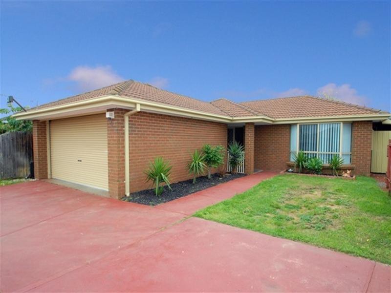 4 Barklya Court, Hoppers Crossing VIC 3029
