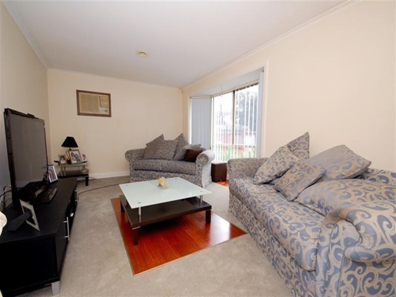 4 Barklya Court, Hoppers Crossing VIC 3029