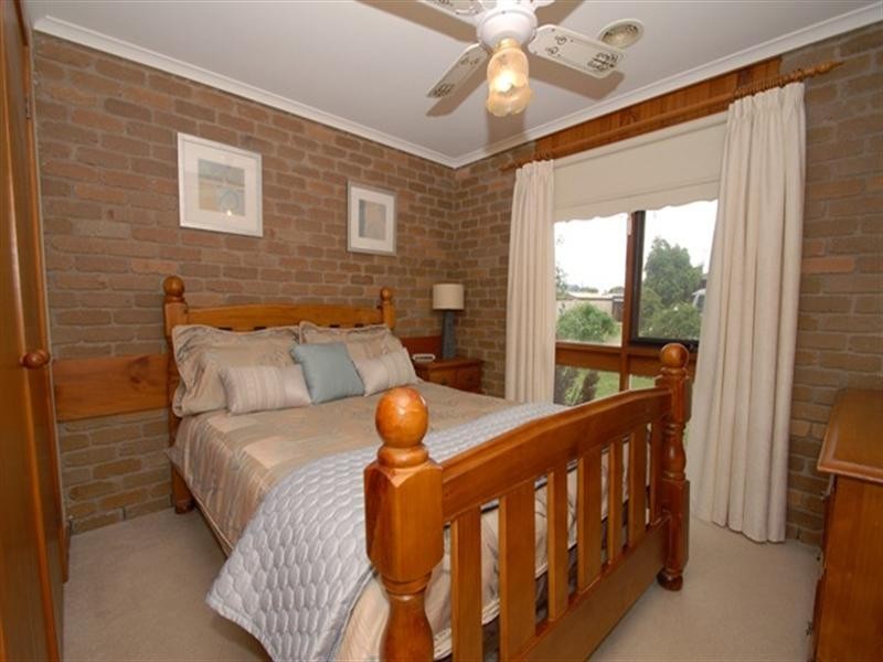 15 Raleigh Court, Werribee VIC 3030